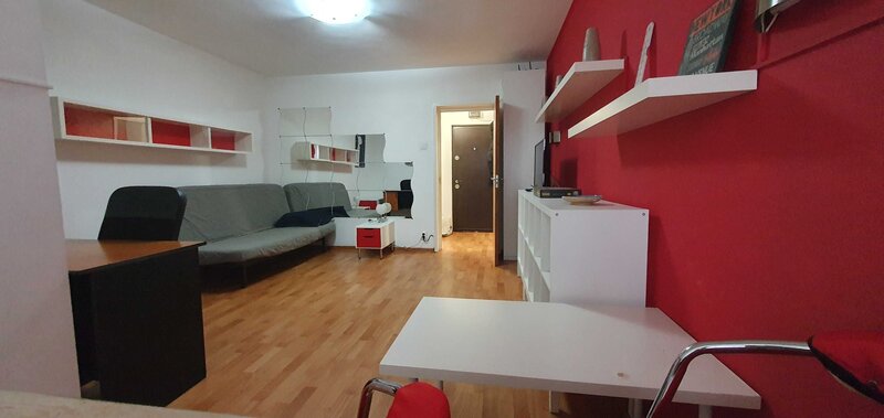 Berceni, Turnu Magurele, Grand Arena, loc parcare