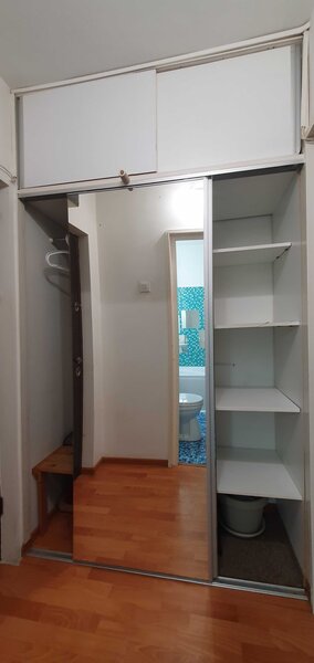 Berceni, Turnu Magurele, Grand Arena, loc parcare