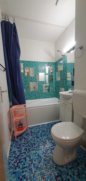 Berceni, Turnu Magurele, Grand Arena, loc parcare